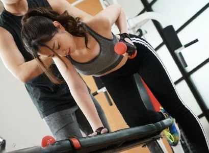 Người phụ nữ thiếu thốn tình dục với anh PT số hưởng lên giường với nhau